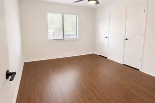 1105 Maple View Dr, Arlington, TX 76018 - Photo 10