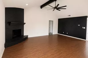 1105 Maple View Dr, Arlington, TX 76018 - Photo 4