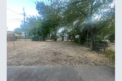 4935 Curzon Avenue, Fort Worth, TX 76107 - Photo 14
