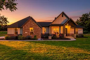 606 Central Rd, Weatherford, TX 76088 - Photo 1