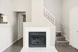 1122 Millview Dr, Arlington, TX 76012 - Photo 4