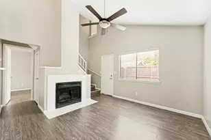 1122 Millview Dr, Arlington, TX 76012 - Photo 2