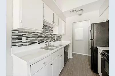 1122 Millview Drive #2101, Arlington, TX 76012 - Photo 6