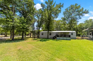 18297 Pine Dr, Eustace, TX 75124 - Photo 2