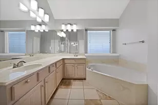 745 Woodridge Dr, DeSoto, TX 75115 - Photo 30
