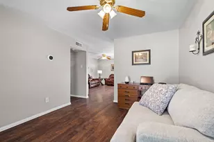 1019 Woodmere Dr, Lewisville, TX 75067 - Photo 8
