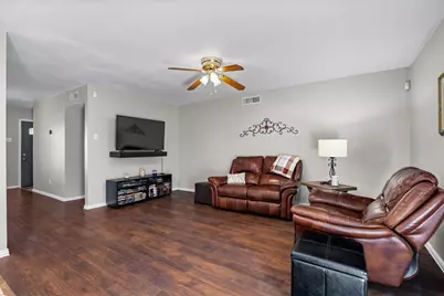 1019 Woodmere Drive, Lewisville, TX 75067 - Photo 10