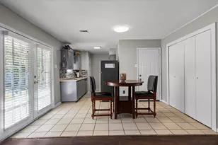 1019 Woodmere Dr, Lewisville, TX 75067 - Photo 12