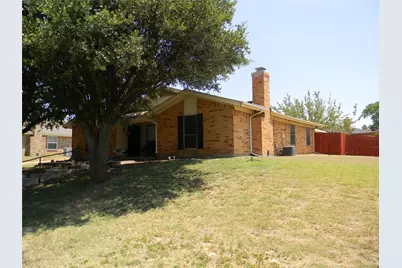 7024 Crosstimbers Lane, North Richland Hills, TX 76182 - Photo 2