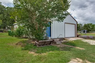 412 Paradise Canyon Cir, Paradise, TX 76073 - Photo 32
