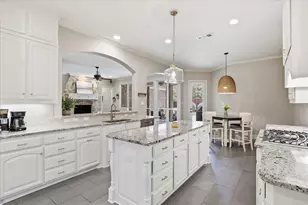 1137 King Mark Dr, Lewisville, TX 75056 - Photo 14