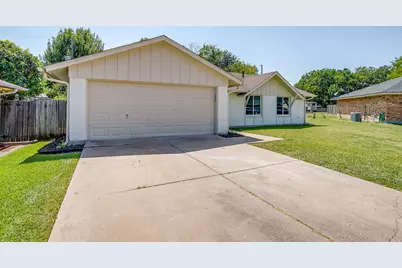7017 Betsy Ross Court, Watauga, TX 76148 - Photo 4
