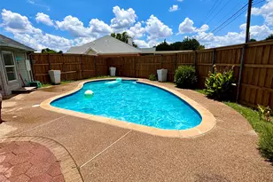 1805 Country Ct, Garland, TX 75040 - Photo 8