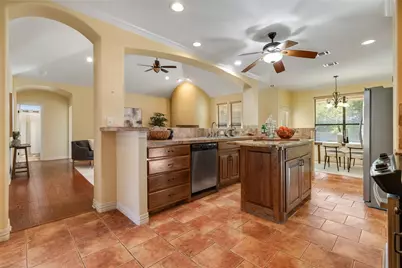 322 Jade Lane, Weatherford, TX 76086 - Photo 4