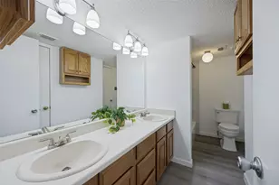 12823 Burninglog Ln, Dallas, TX 75243 - Photo 26