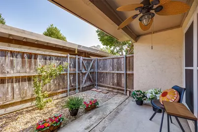 12823 Burninglog Lane, Dallas, TX 75243 - Photo 28
