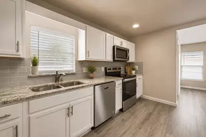 1318 Raines Street, Arlington, TX 76010 - Photo 6