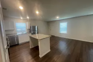 413 E Hull St, Denison, TX 75020 - Photo 2