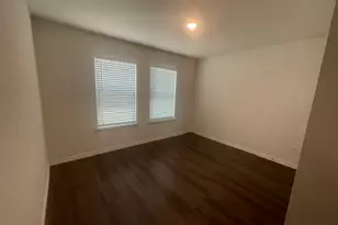 413 E Hull St, Denison, TX 75020 - Photo 4