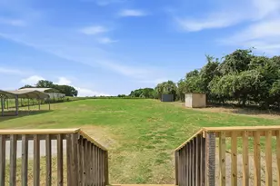 1040 Earp Rd, Springtown, TX 76082 - Photo 32