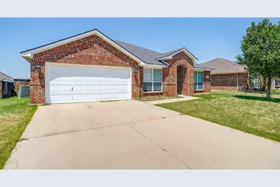 2214 Taylor Drive, Weatherford, TX 76087 - Photo 2