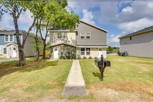 933 River Rd, Fort Worth, TX 76114 - Photo 2