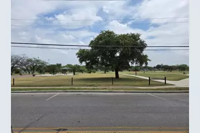 5605 Ramey Avenue, Fort Worth, TX 76112 - Photo 2