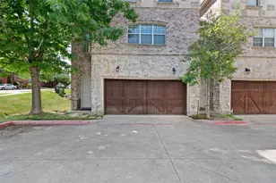 2700 Club Ridge Dr, Lewisville, TX 75067 - Photo 2