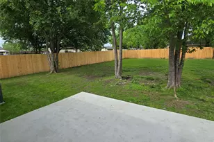 515 Elkhart Ave, Dallas, TX 75217 - Photo 8