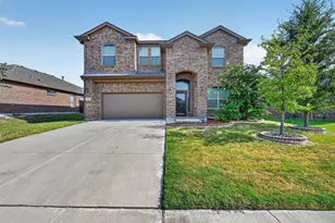 576 Pendennis Dr, Saginaw, TX 76131 - Photo 1