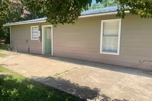 720 N West St, Burnet, TX 78611 - Photo 20