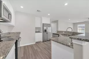 808 SW 24th St, Mineral Wells, TX 76067 - Photo 12