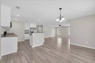 808 SW 24th St, Mineral Wells, TX 76067 - Photo 8