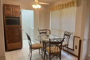 7640 Grassland Dr, Fort Worth, TX 76133 - Photo 8