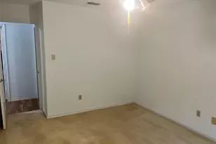 7640 Grassland Dr, Fort Worth, TX 76133 - Photo 14