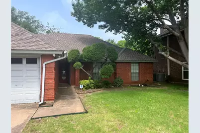 7640 Grassland Drive, Fort Worth, TX 76133 - Photo 2