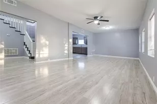 310 S Rusk St, Groesbeck, TX 76642 - Photo 2