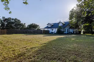310 S Rusk St, Groesbeck, TX 76642 - Photo 18