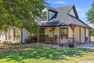 1870 Ross Ln, Springtown, TX 76082 - Photo 1