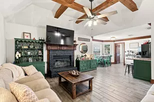 1870 Ross Ln, Springtown, TX 76082 - Photo 8