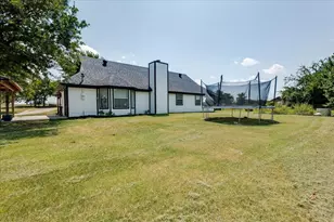 1870 Ross Ln, Springtown, TX 76082 - Photo 24