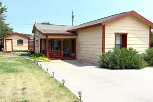 111 Ivy Ln, Roanoke, TX 76262 - Photo 1