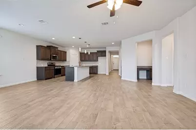 9112 Sycamore Leaf Drive, Fort Worth, TX 76179 - Photo 6