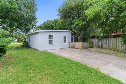 2204 Dunloe Avenue, Dallas, TX 75228 - Photo 26