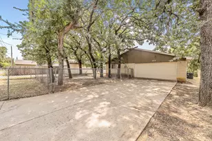 1201 Kingston Dr, Lewisville, TX 75067 - Photo 28