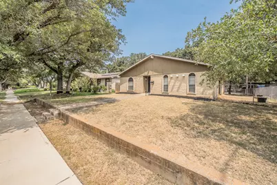 1201 Kingston Drive, Lewisville, TX 75067 - Photo 2