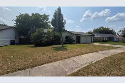 335 Springwillow Road, Burleson, TX 76028 - Photo 2