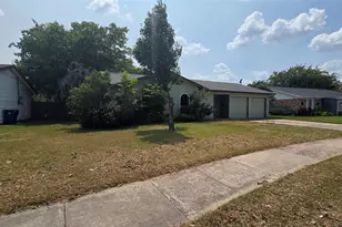335 Springwillow Rd, Burleson, TX 76028 - Photo 2