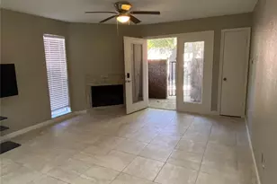 9827 Walnut St, Dallas, TX 75243 - Photo 12