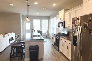 521 Roundstone Rd, Fort Worth, TX 76052 - Photo 4